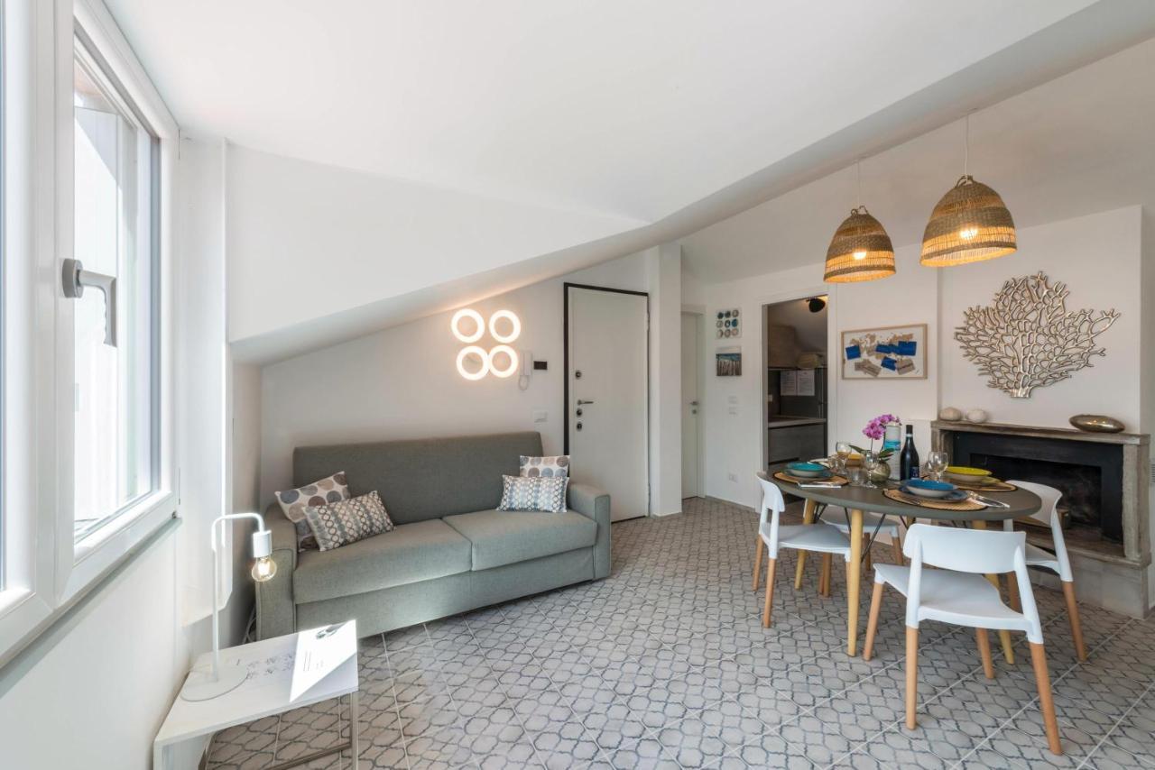 Casa Royale Appartamento Aria Lierna Exteriör bild