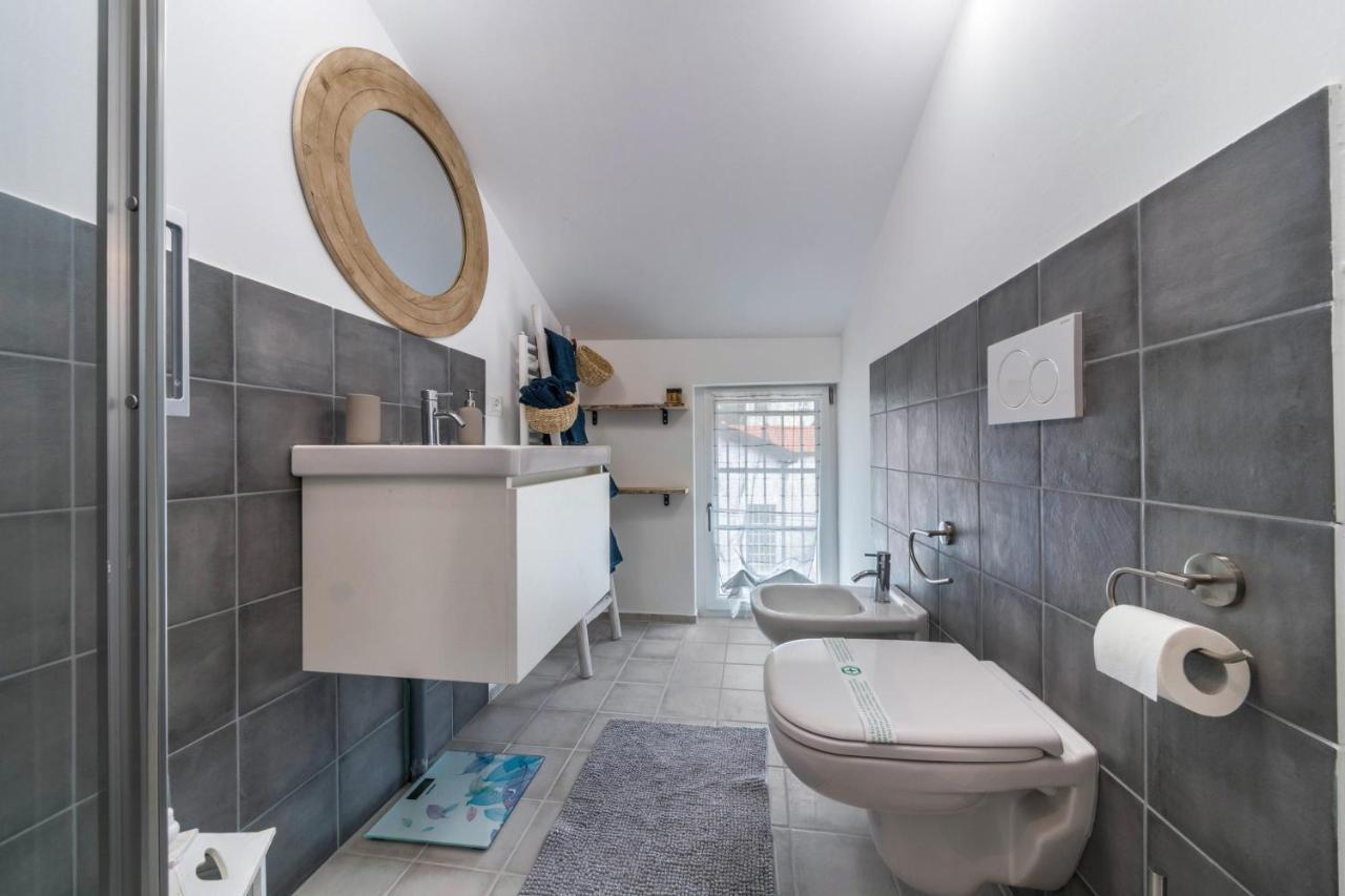Casa Royale Appartamento Aria Lierna Exteriör bild