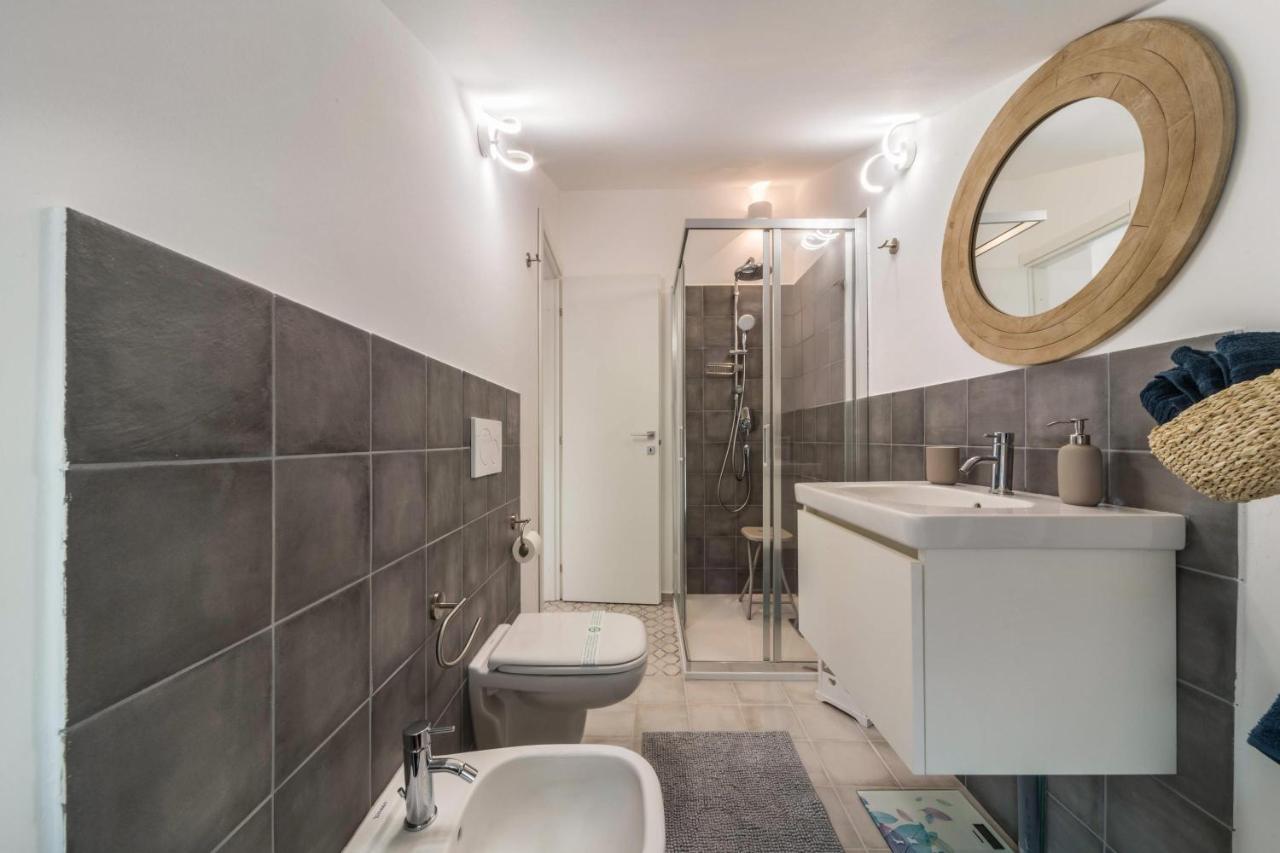 Casa Royale Appartamento Aria Lierna Exteriör bild